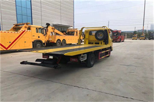 镇康非事故拖车